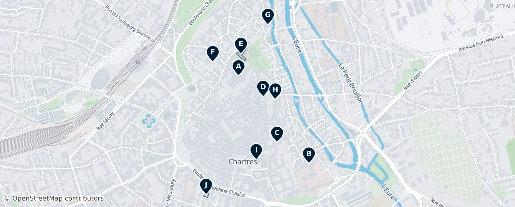 Chartres Essentials — Map